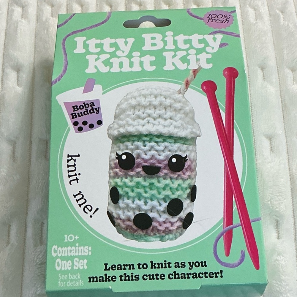 Itty Bitty Knit Kit - Pastel Green & Pink Boba Buddy